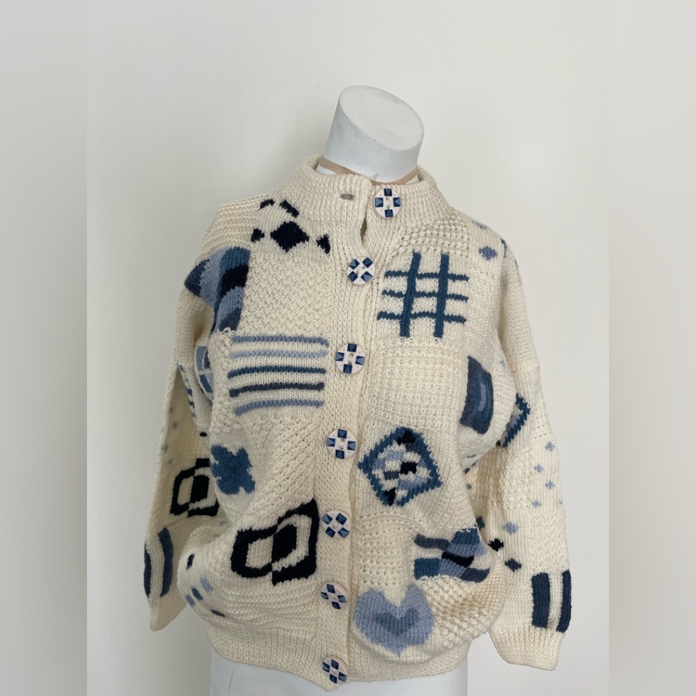 NWOT BONZ women sweater